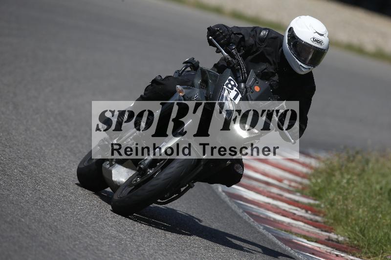 Archiv-2023/45 19.07.2023 Cornu Master School ADR/rouge-rot/81